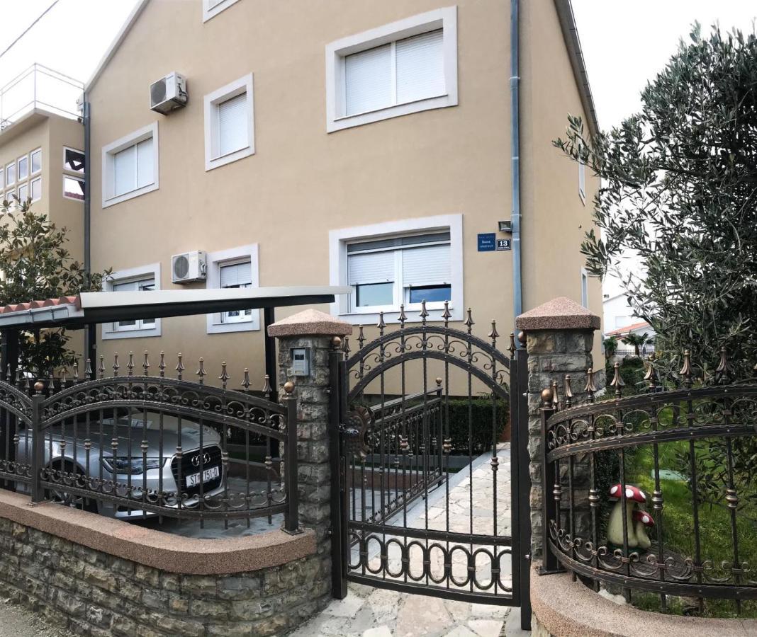 Apartments Robert Kaštela Exterior foto